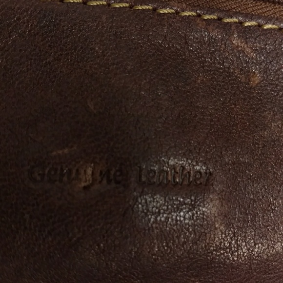 Fossil Leather Clutch w Colorful Pattern - Picture 4 of 7